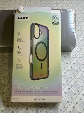 LAUT Holo Midnight iPhone 16 Case - Iridescent Purple/Green